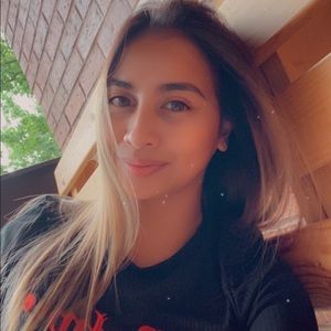 Meet your Posher, Venice angeline